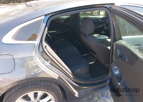 2019 Chevrolet Malibu Lt from USA, damaged, VIN 1G1ZD5STXKF149556